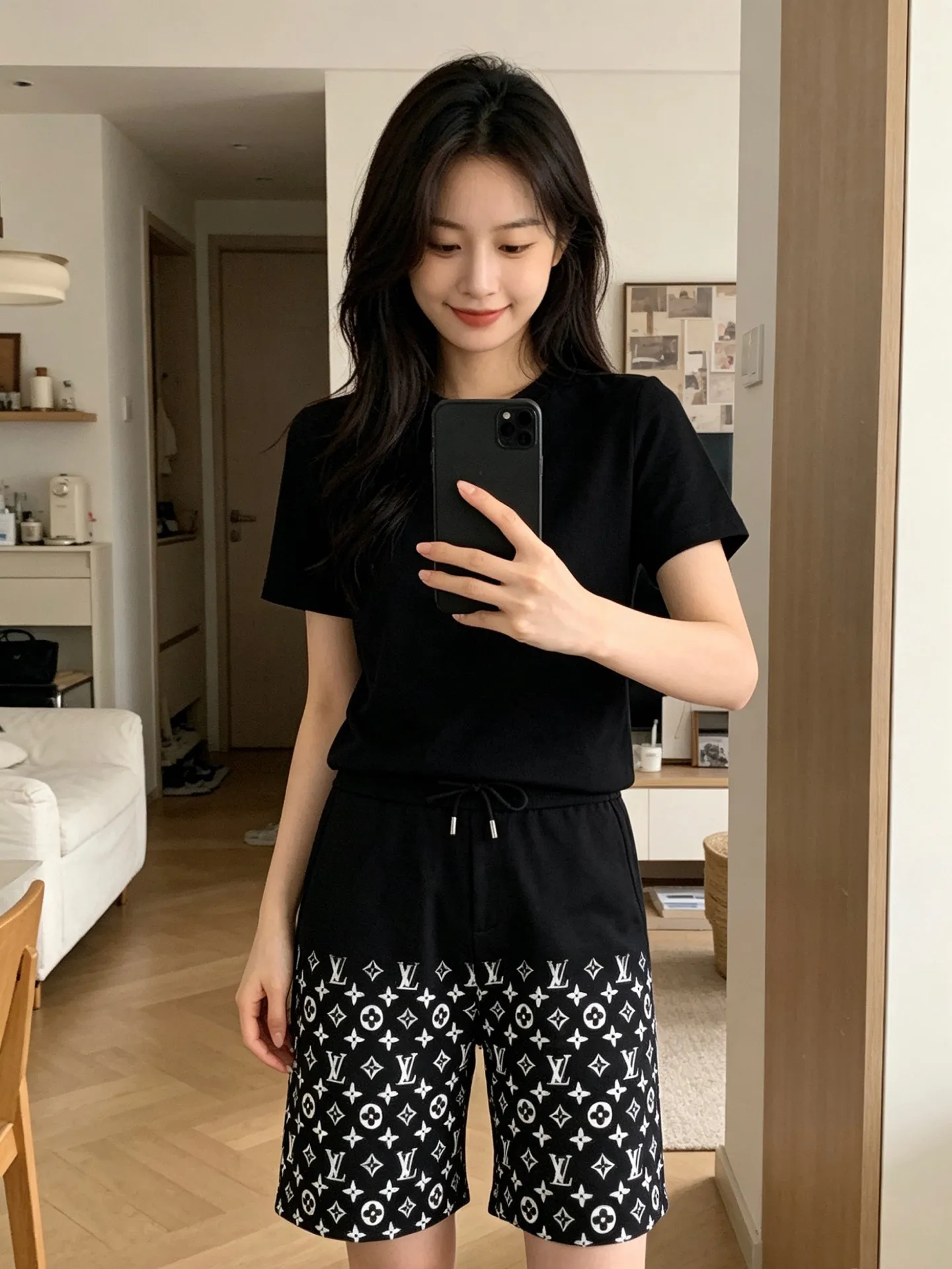Louis Vuitton/Louis Vuitton half presbyopia all-over printed shorts